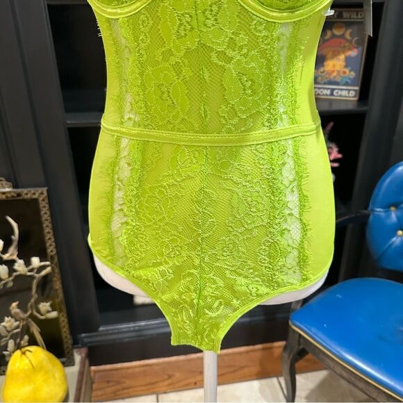 Just Sexy Lingerie Neon Green NWT Lace Lingerie Size M - Picture 5 of 12